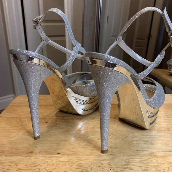 GIANNI BINI | Silver Platform Heels - Picture 6 of 15
